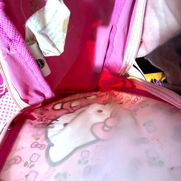 Hello Kitty Lot 2 NWT Tote Bags BookBag Pocketbook Backpack Bag Shoulder  EUC - Picture 4 of 6